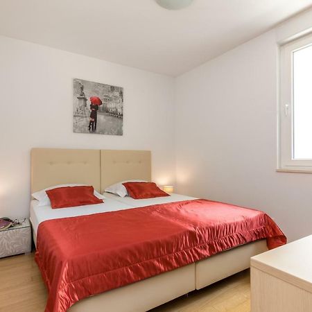 Apartment Marcela With Private Parking Spalato Esterno foto