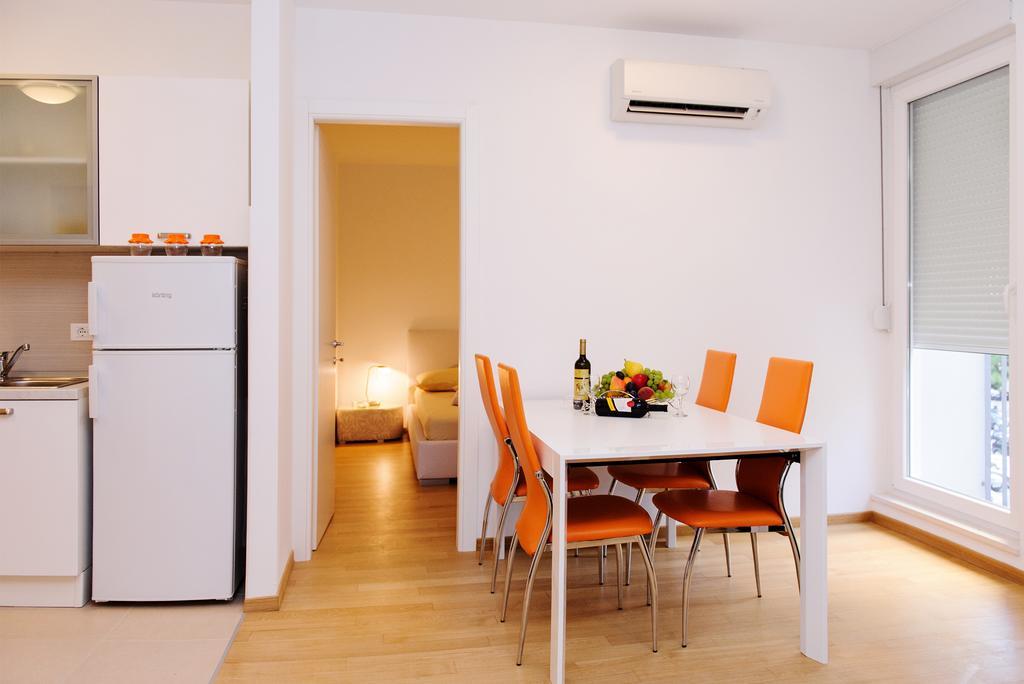 Apartment Marcela With Private Parking Spalato Camera foto