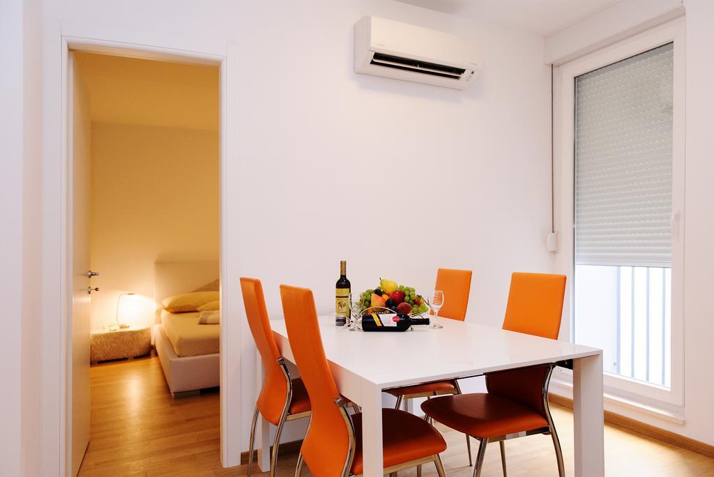 Apartment Marcela With Private Parking Spalato Camera foto