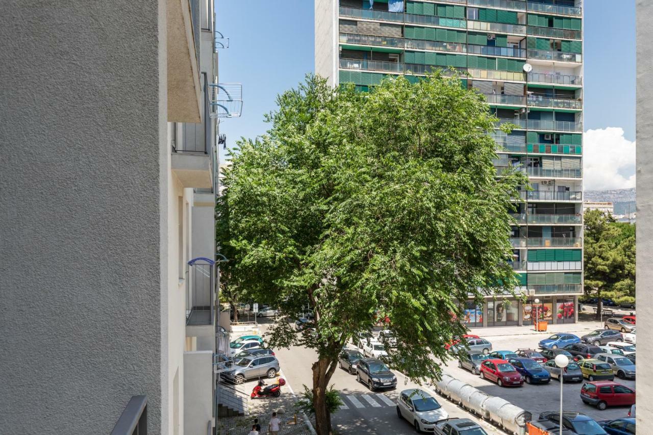 Apartment Marcela With Private Parking Spalato Esterno foto
