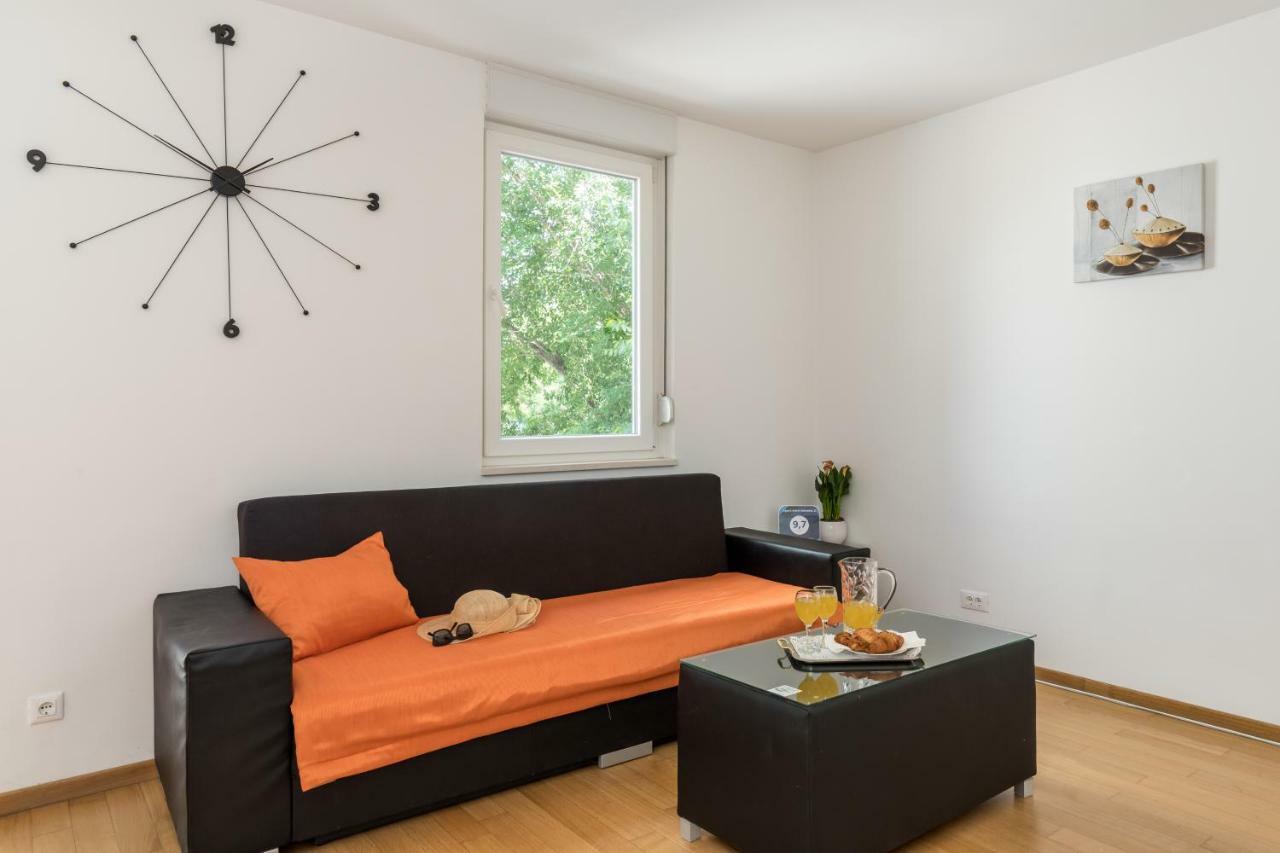 Apartment Marcela With Private Parking Spalato Esterno foto