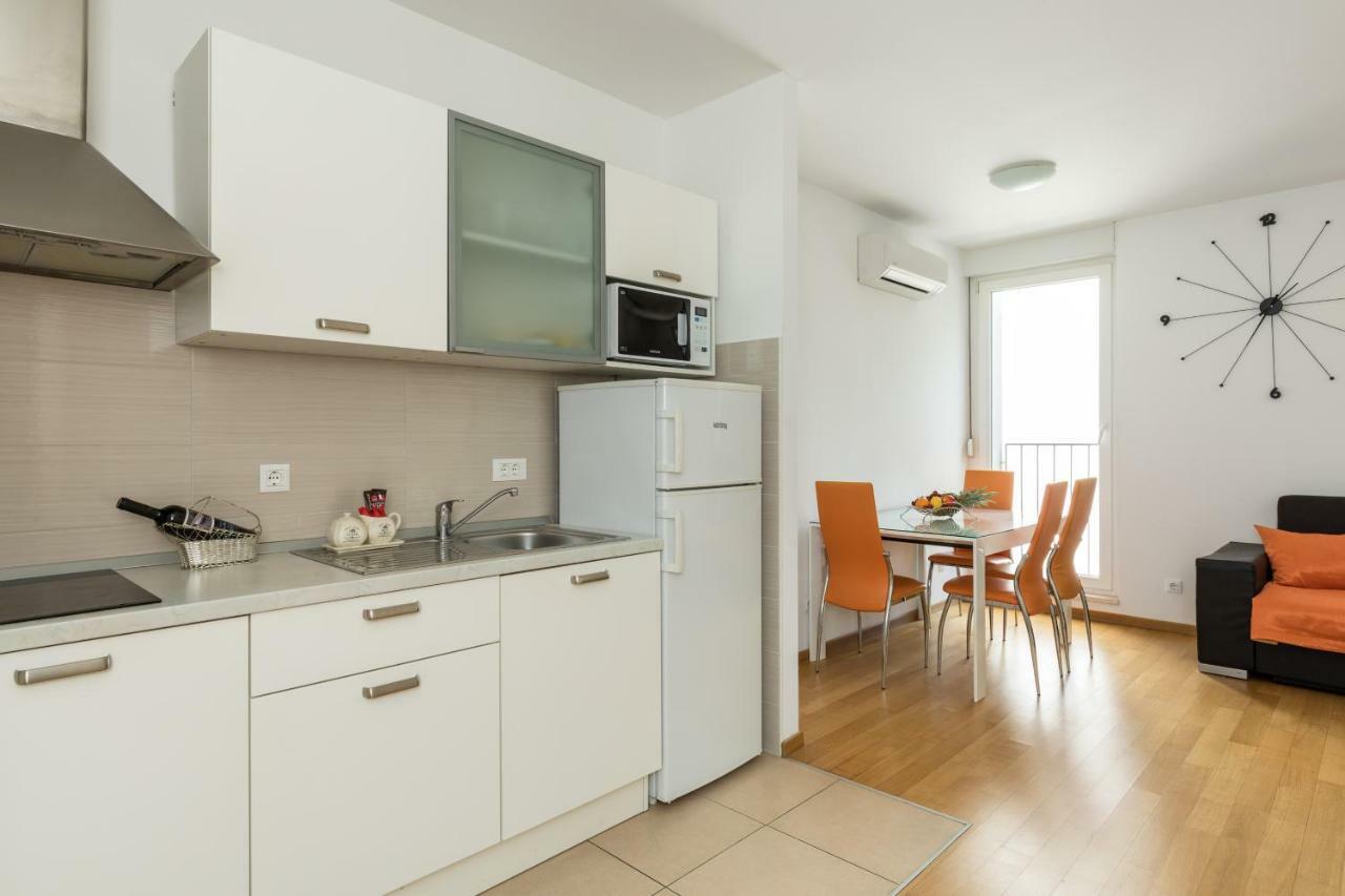 Apartment Marcela With Private Parking Spalato Esterno foto